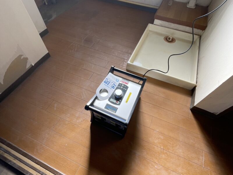 特殊清掃に伴う脱臭作業｜オゾン発生器を使用した匂い除去【静岡市】